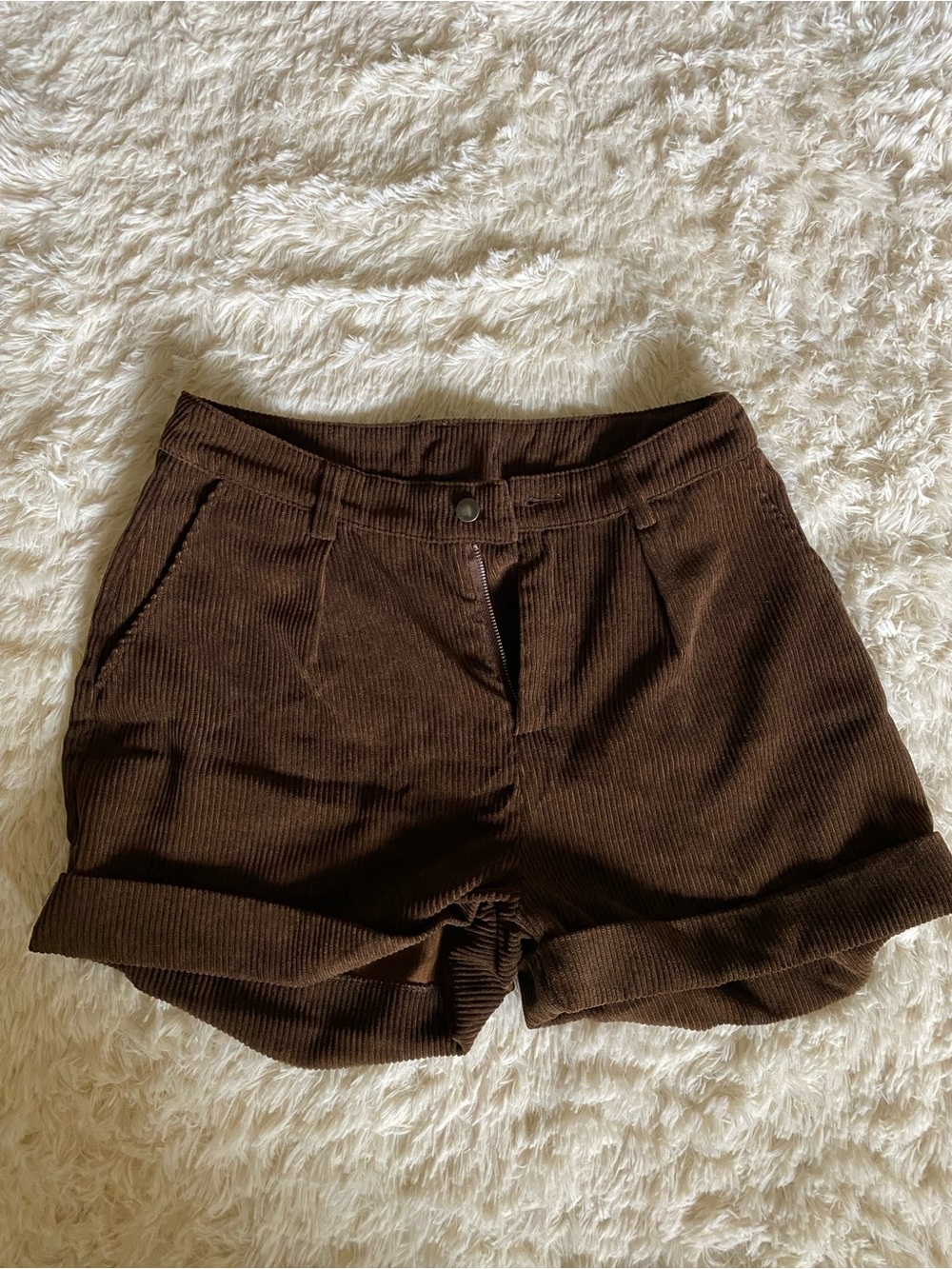 Women’s Corduroy Fold-Hem Shorts in Dark Brown